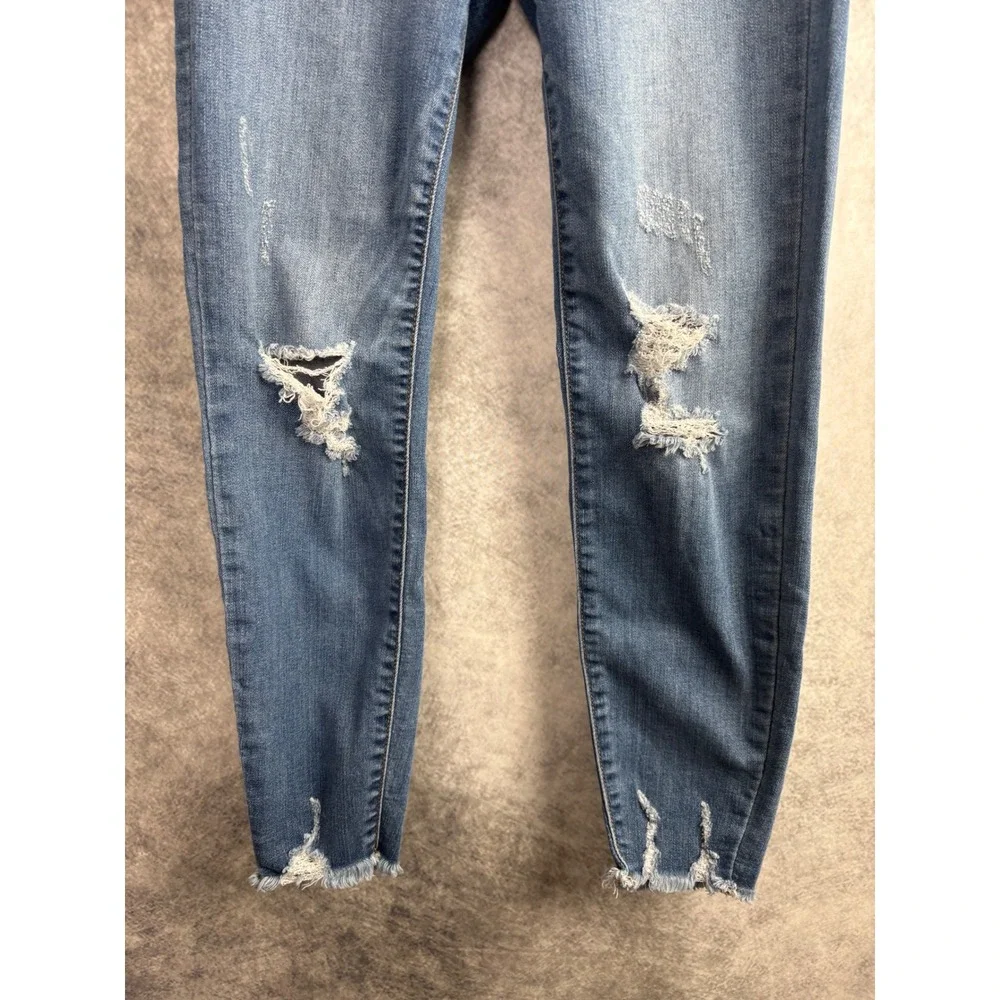 Judy Blue Women's Distressed Raw Hem Skinny Fit Lighter Wash Denim Jeans Sz 7/28